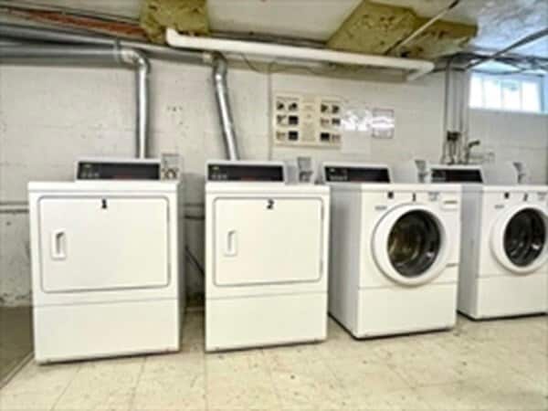 Building Photo - 17 Hammond Pond Pkwy