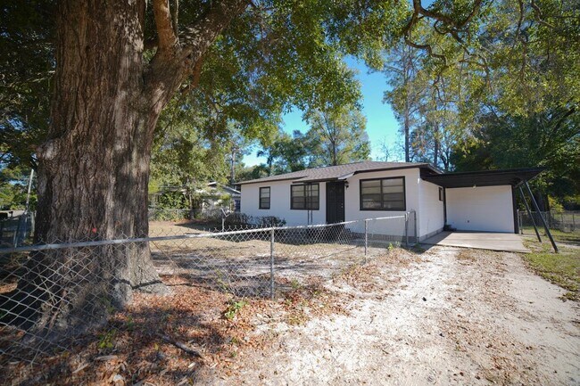 Building Photo - 231 Gaile Ave
