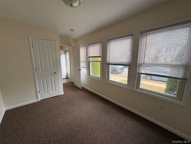 Building Photo - 3 Brookwood St