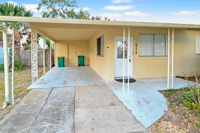 Building Photo - 516 Falmouth Ave