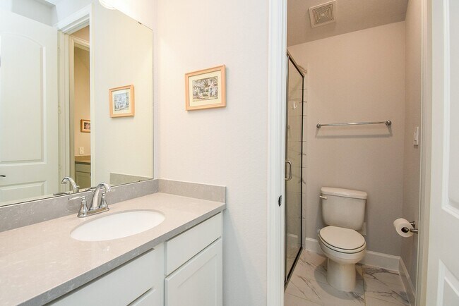 Building Photo - 28903 Creekside Bend Dr