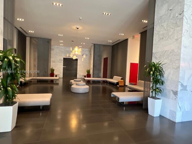 Building Photo - 1600 NE 1st Ave