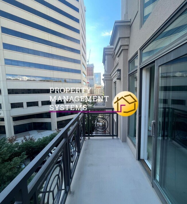 Building Photo - Spacious 2 Bedroom Condo Downtown SLC