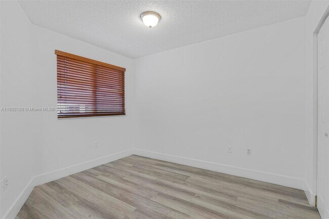 Building Photo - 8535 SW 152nd Ave