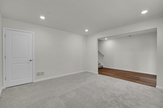 Building Photo - 6275 Sandbelt Dr