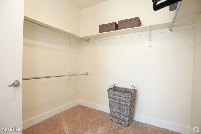 Building Photo - 1281 S Ulster St