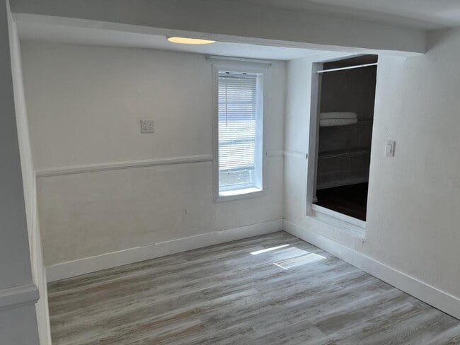 Building Photo - 4037 National Ave