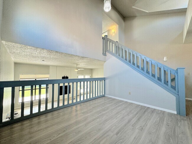 Building Photo - Northeast El Paso 3Bed/2Bath Refrig A/C
