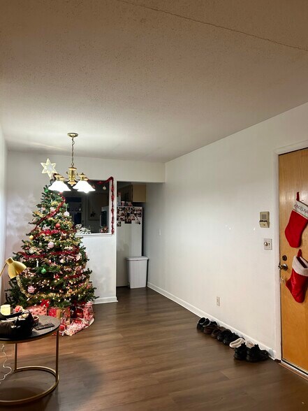 Building Photo - 4054 Stonehenge Dr