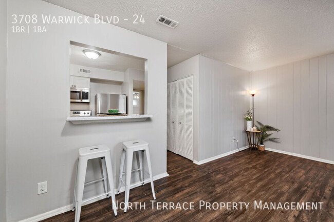 Building Photo - Vibe-Checked 1BR Apartment Just Minutes fr...