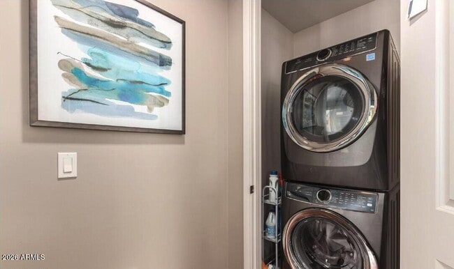 Building Photo - 7300 E Earll Dr