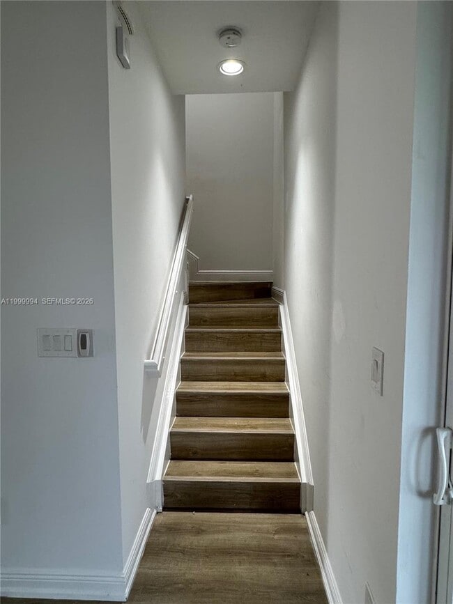 Building Photo - 7665 NW 88th Terrace