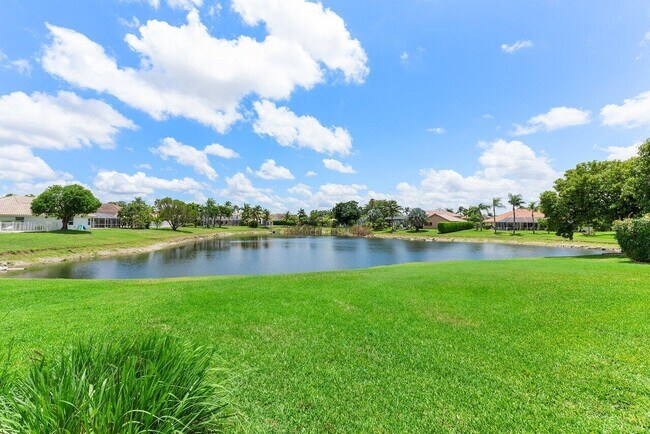 Building Photo - 20321 Hacienda Ct