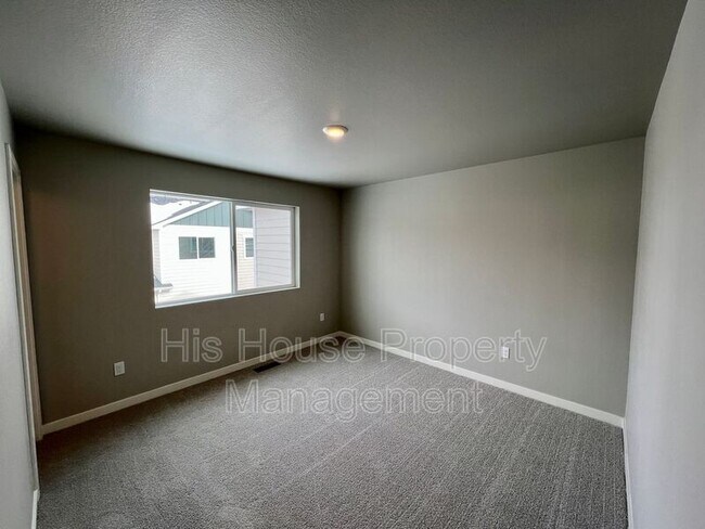 Building Photo - 1353 Reynolds St
