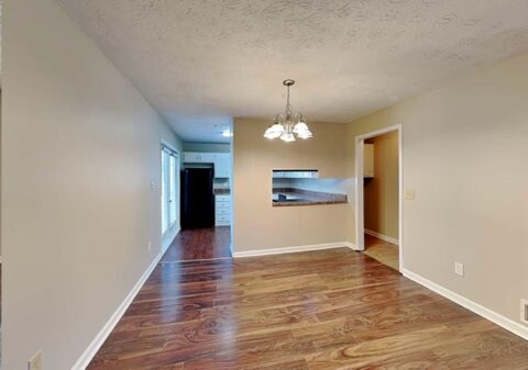 Building Photo - 2882 Lakemont Pl SW