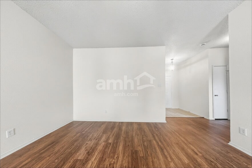 Building Photo - 12229 Rolling Ridge Dr
