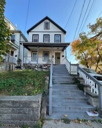 Building Photo - 330 Somerset St