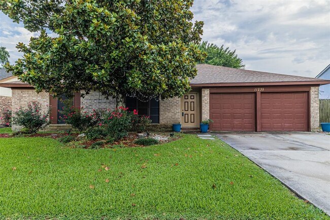 Primary Photo - 11235 Stroud Dr