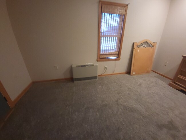 Building Photo - 1121 Monroe Ave