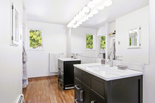 Building Photo - 499 Pine Song Trail