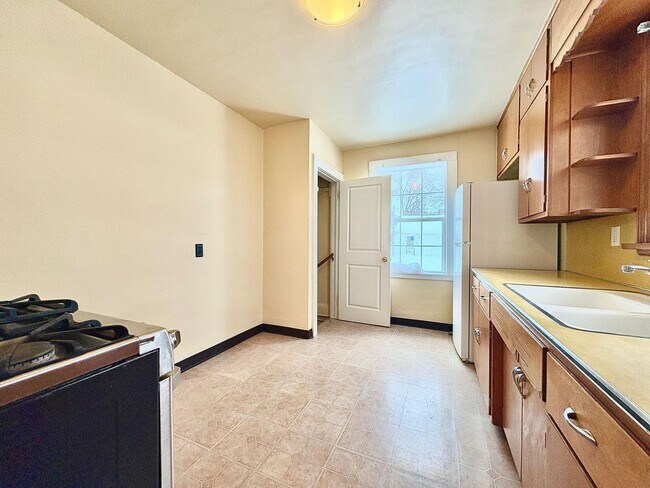 Building Photo - 1821 S Taylor St