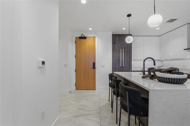 Building Photo - 777 3rd Ave N