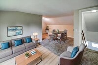 Building Photo - 410 Martin St