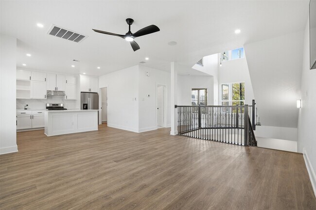 Building Photo - 3411 Nance St