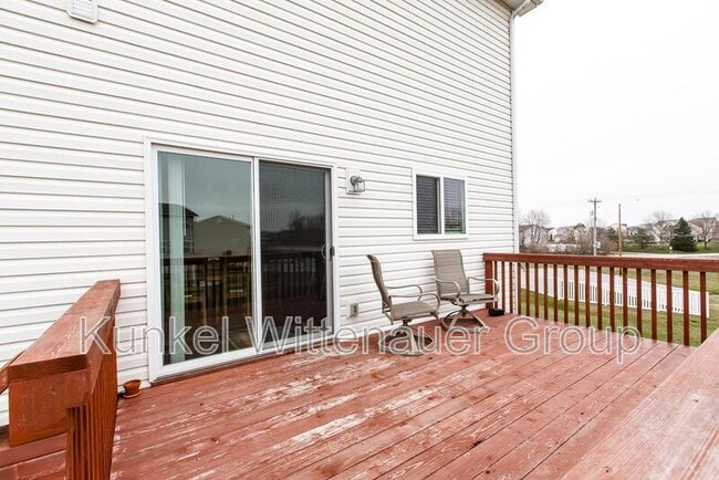 Building Photo - 2724 Ambridge Dr