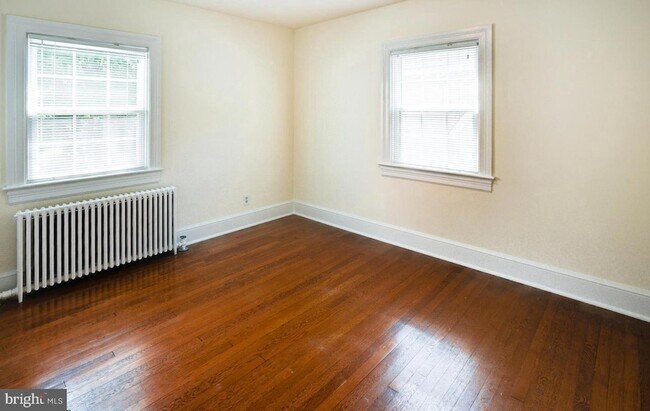 Building Photo - 4633 Asbury Pl NW