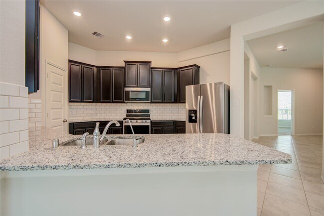 Building Photo - 2425 Temple Crag Dr