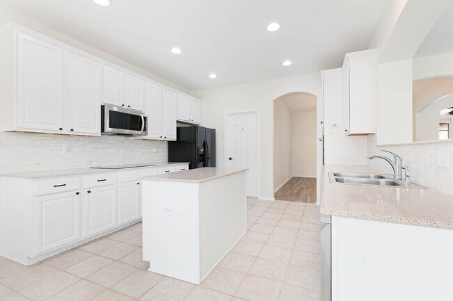 Building Photo - Boerne, TX -Gorgeous home in Kendall County Estates