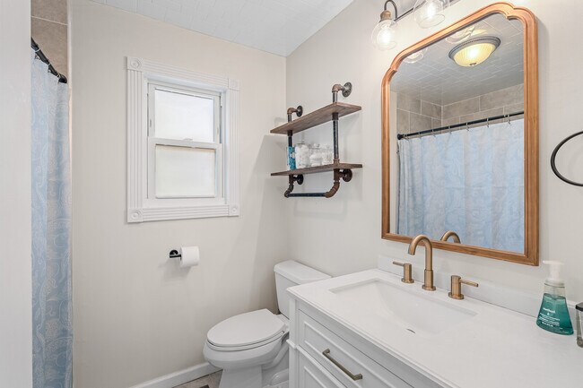 Building Photo - 453 Belinda Pkwy