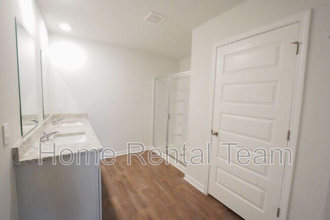 Building Photo - 431 Coconut Dr