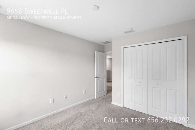 Building Photo - 9658 Sweetwell Pl