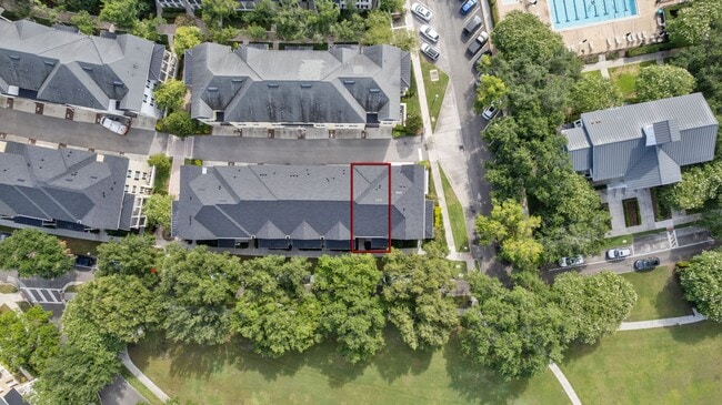 Building Photo - 3-story, 3/3.5, updated, townhome in the heart of Baldwin Park!