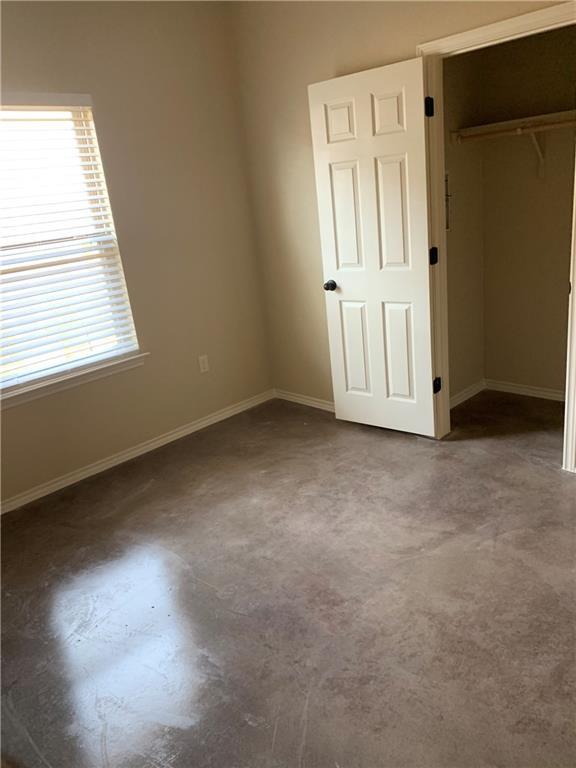 Building Photo - 379 Joanne Lp