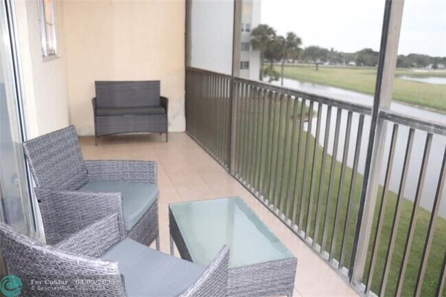 Building Photo - 3150 W Rolling Hills Cir