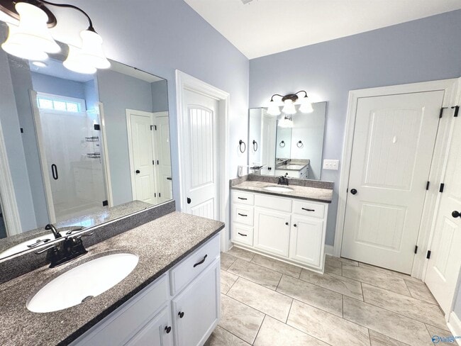 Building Photo - 118 Waxwing St