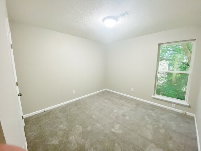 Building Photo - 4201 Greencastle Ct