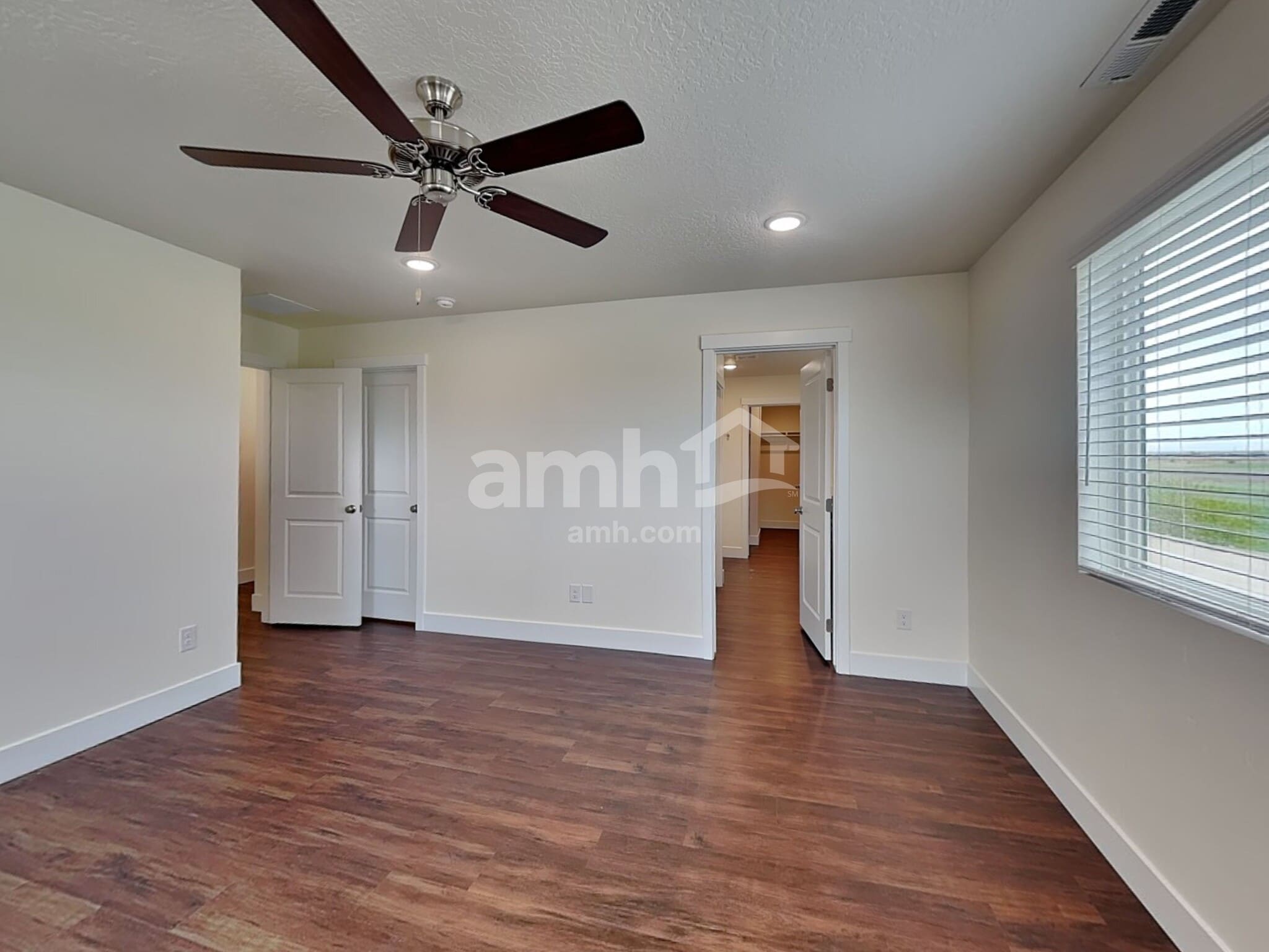 Building Photo - 3112 N Vigo Ave