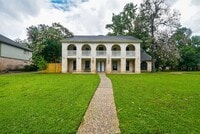 Building Photo - 1723 Big Horn Dr