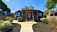 Building Photo - Stylish 3 Bedroom Retreat in the Oakland H...