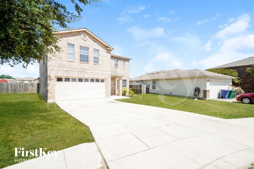 Building Photo - 4911 Viking Coral