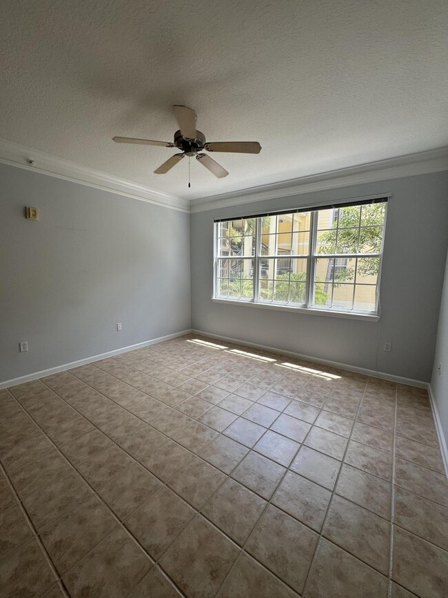 Building Photo - 224 Murcia Dr