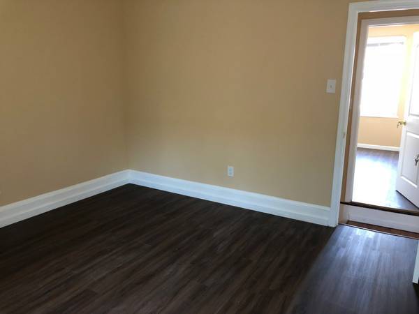 Building Photo - Great 2BR/2BA home in Prime location in University City. Available Nov 5th