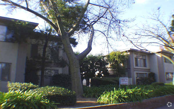 Primary Photo - Casa Sierra Apartments