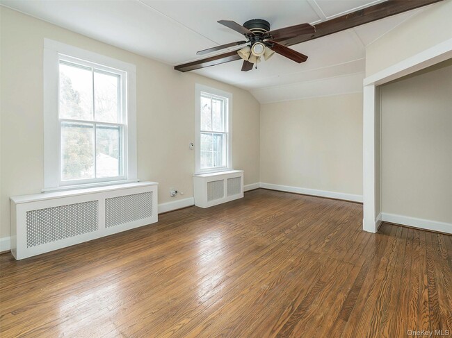 Building Photo - 339 Glen Ave