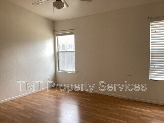 Building Photo - 8587 New Island Way