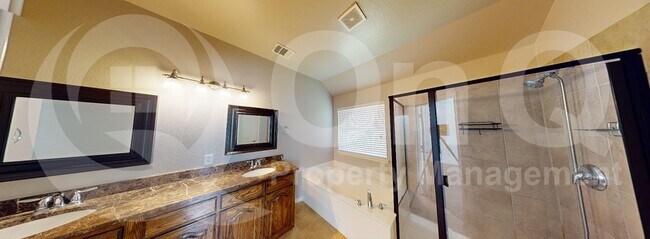 Building Photo - 1618 Nestledown Dr
